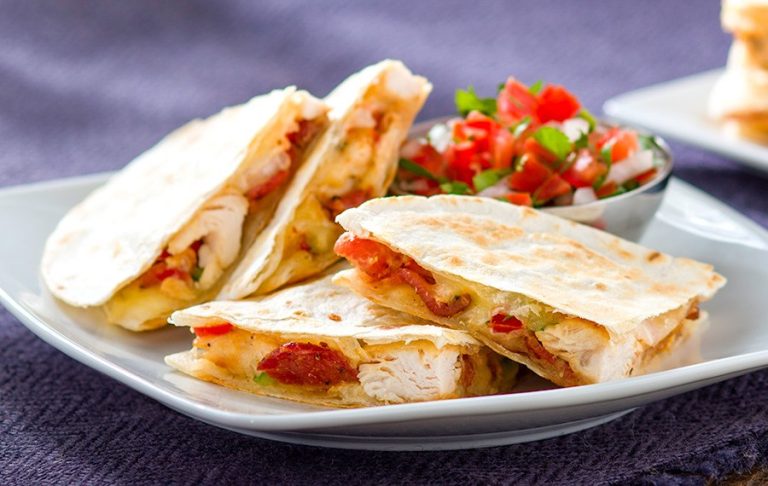 Chicken Bacon Quesadillas (Sincronizadas) | Treat Yourself With This  Amazing Sincronizada
