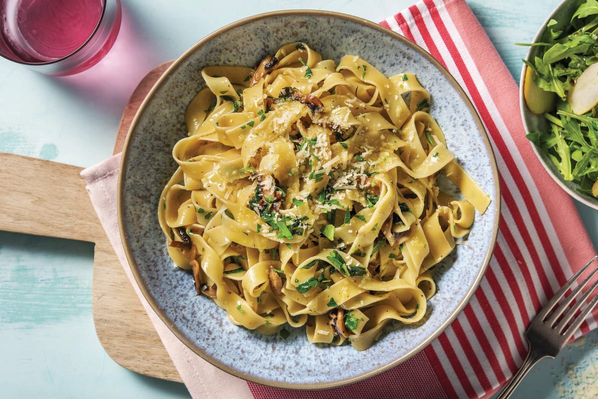 Creamy Mushroom & Truffle Fettuccine Recipe | HelloFresh